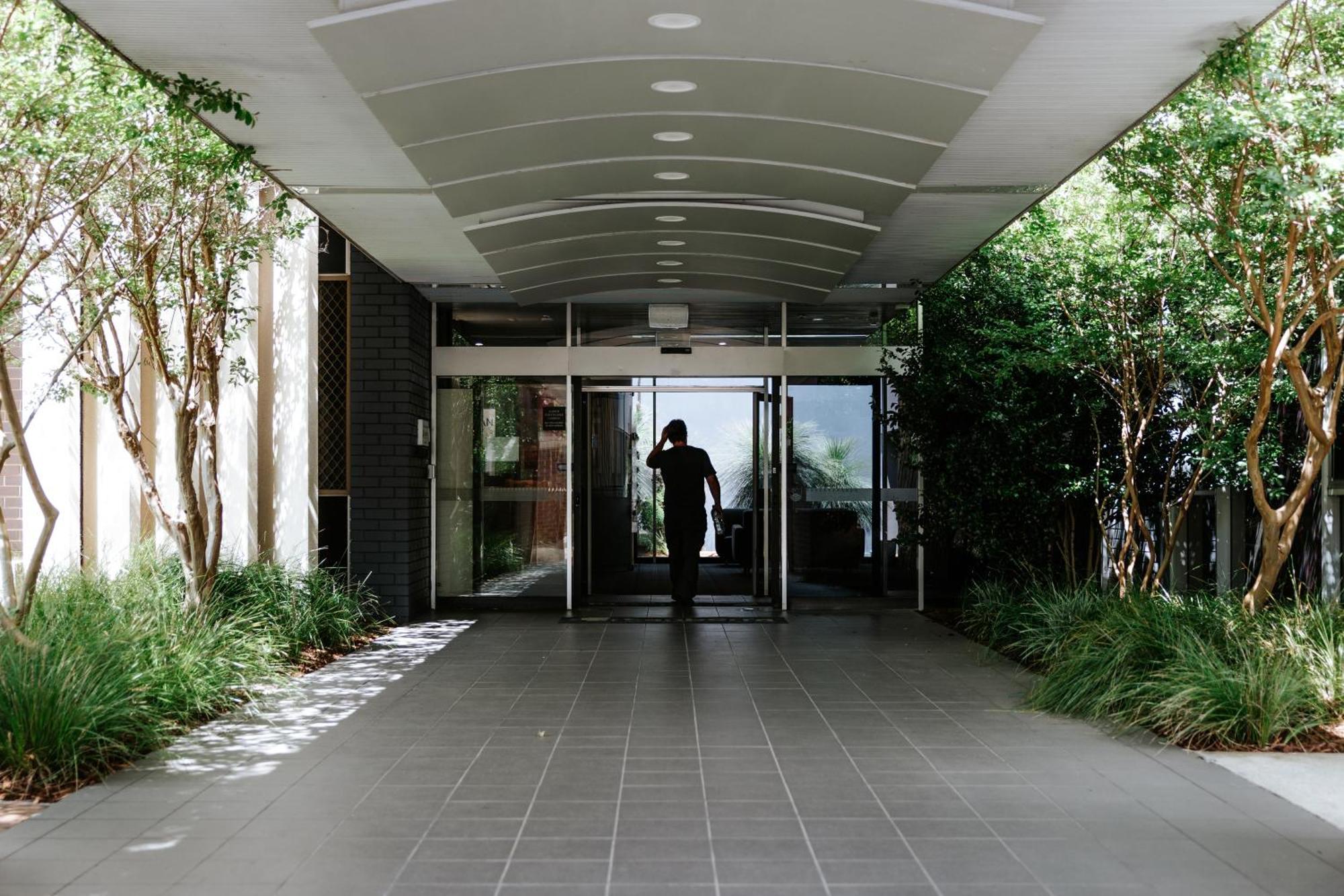 Canberra Accommodation Centre Exterior photo